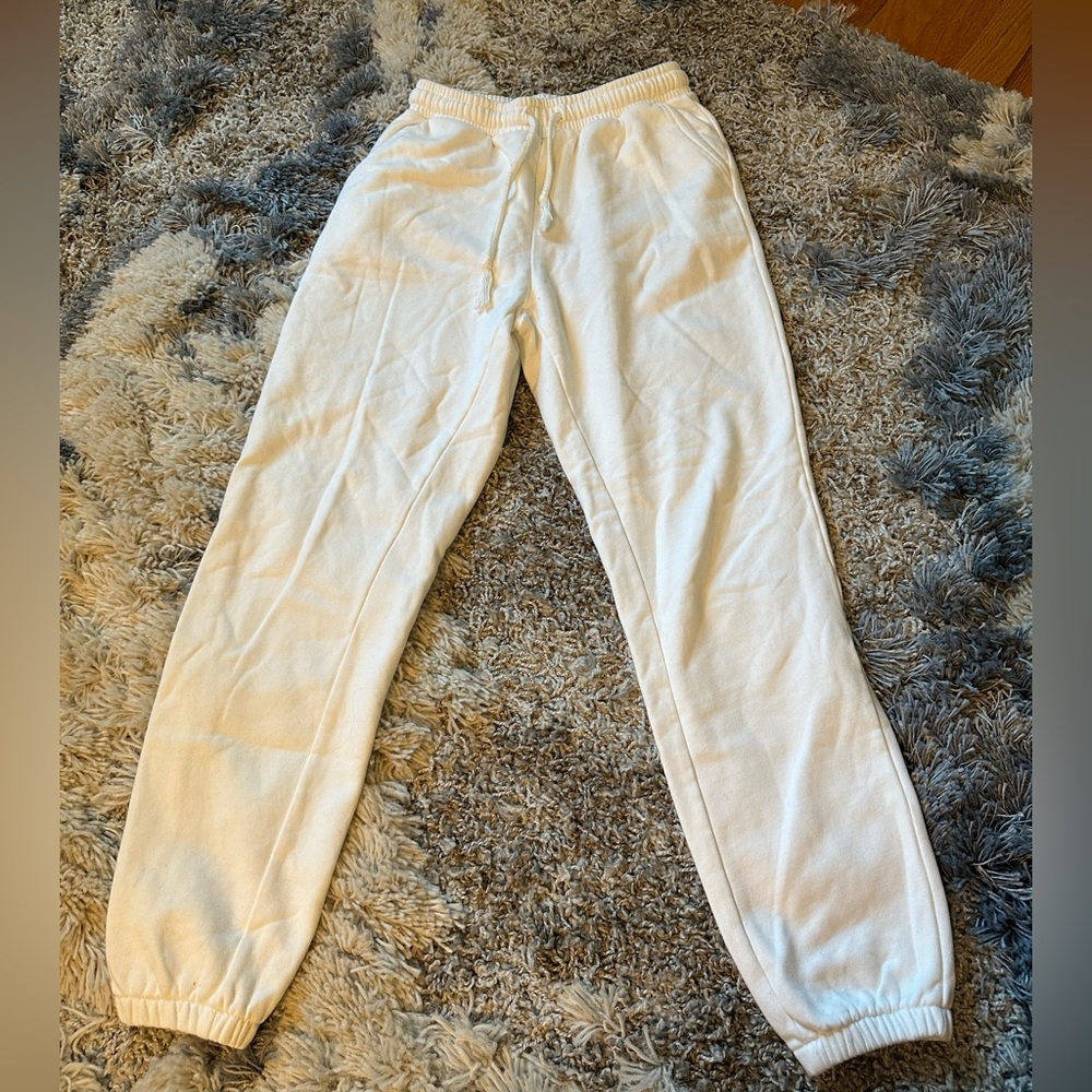 SHEIN Size Small White Baggy Sweatpants